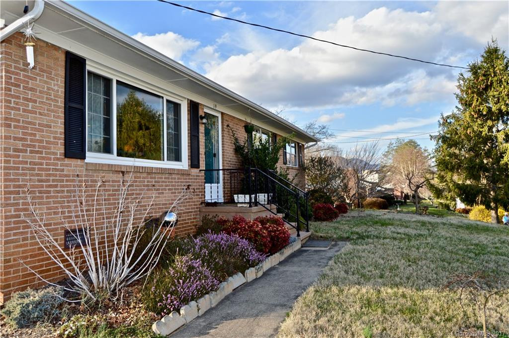 19 Wagon Road - Photo 2