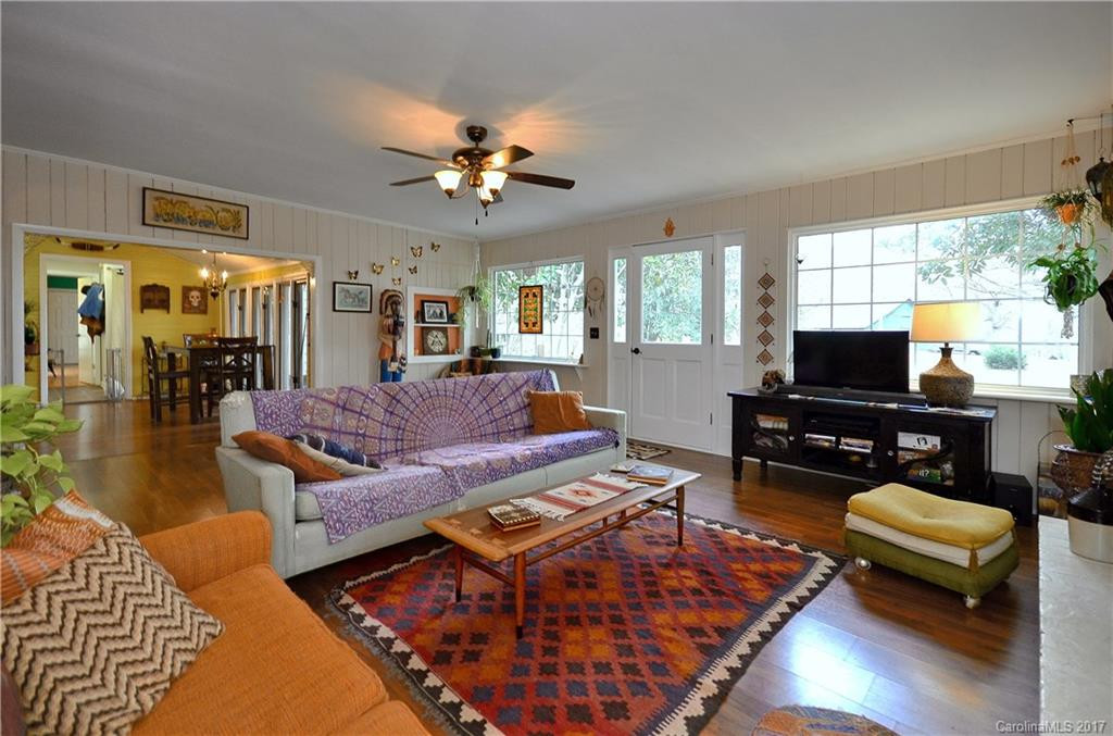 1950 Fox Mountain Road - Photo 4