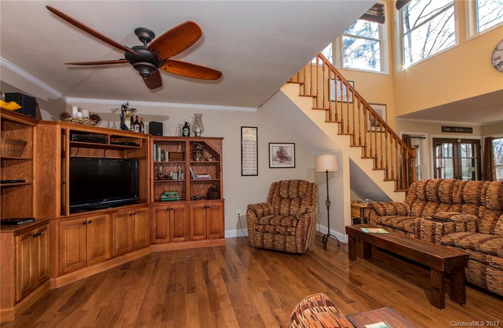 241 Rabbits Place - Photo 5