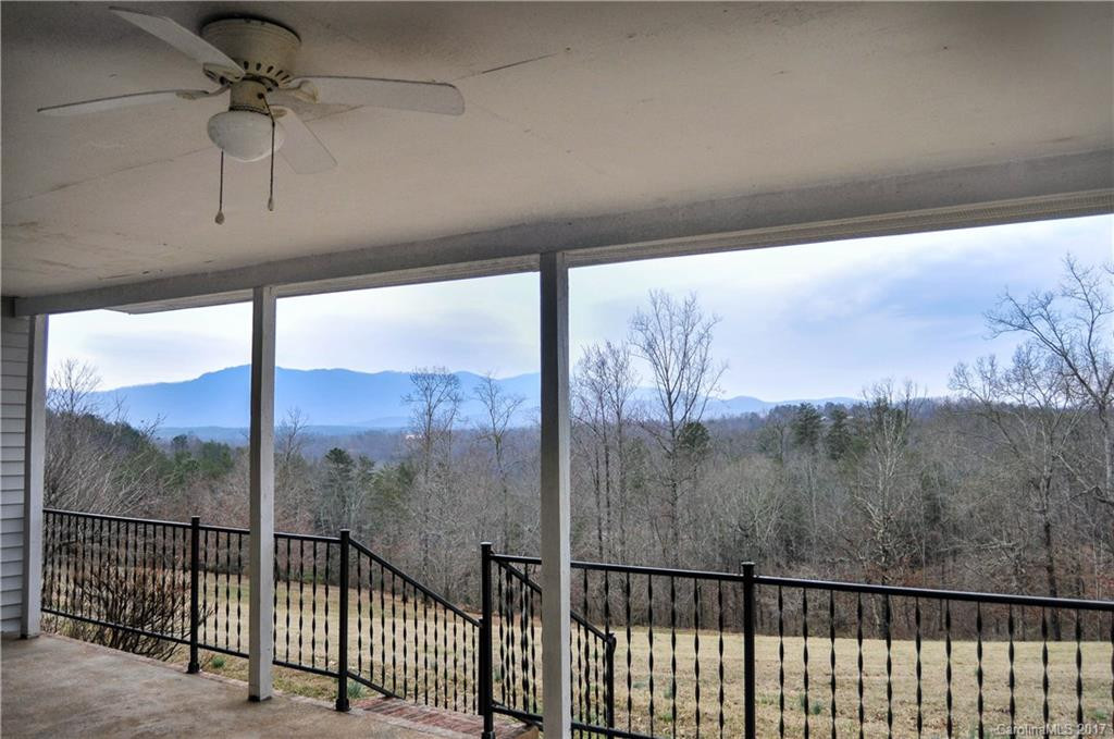 408 Betty's Lane - Photo 4