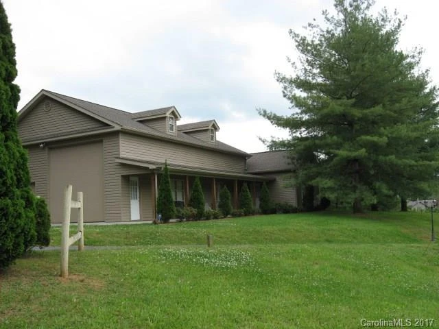 230 Leisure Lane
