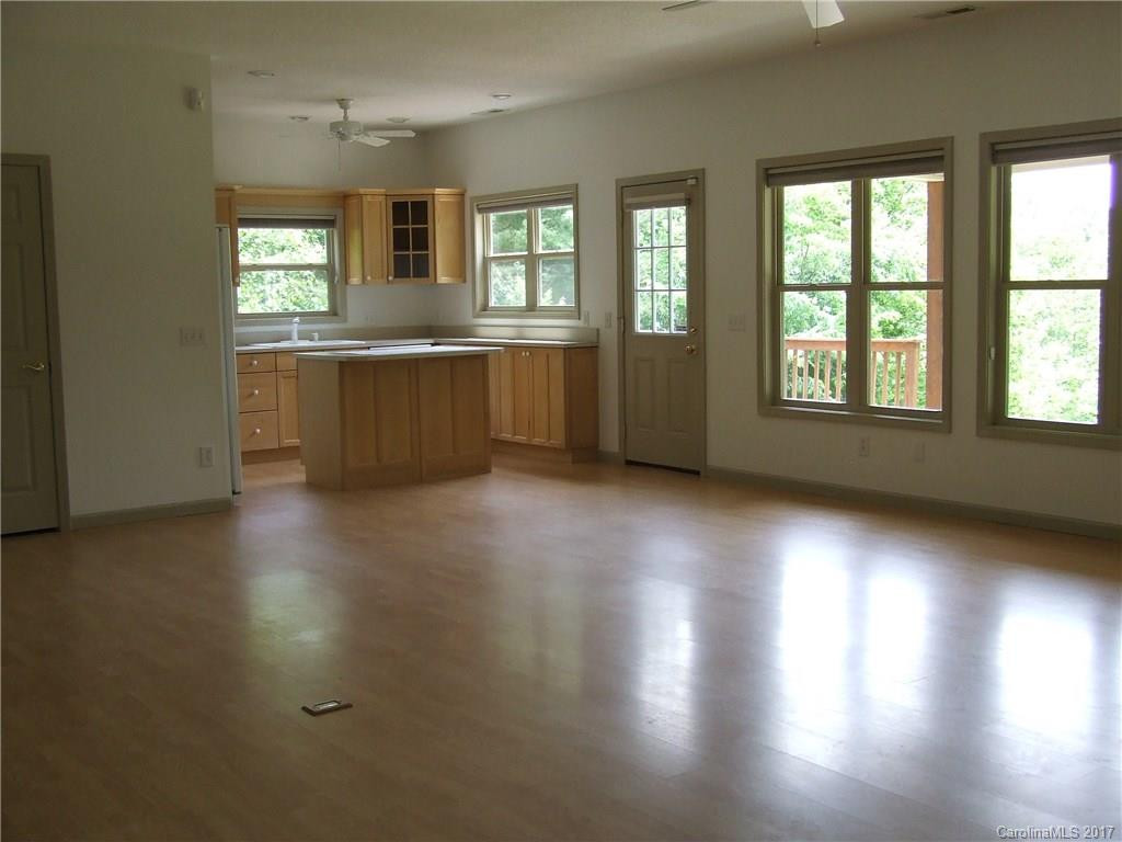 230 Leisure Lane - Photo 3