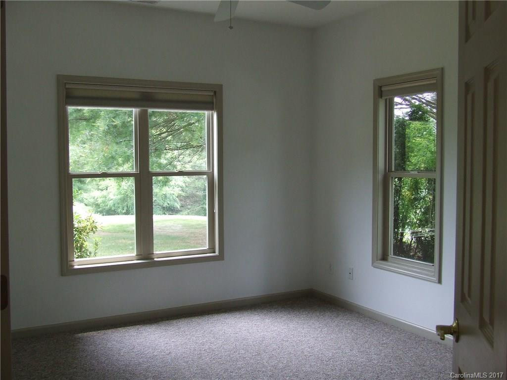 230 Leisure Lane - Photo 9
