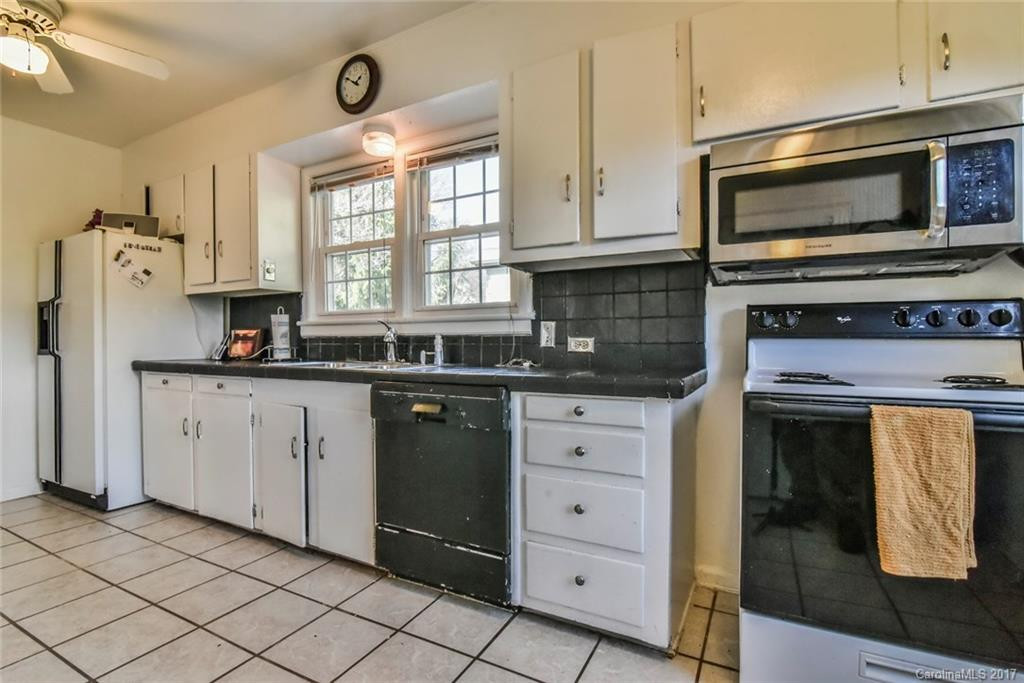 8 Mount Vernon Circle - Photo 11