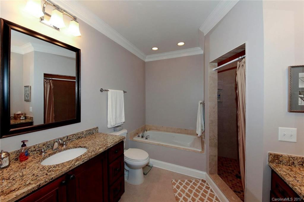 61 Blythe Commons Court #19 - Photo 10
