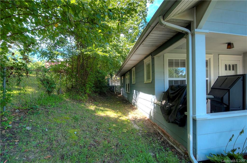 65 Hazel Avenue - Photo 4