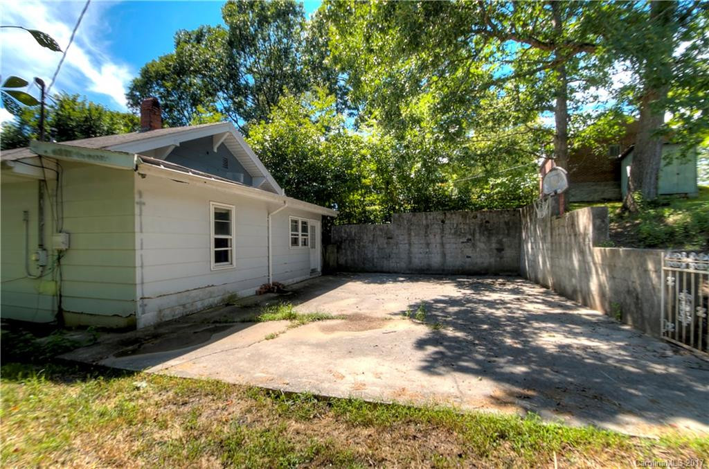 65 Hazel Avenue - Photo 6
