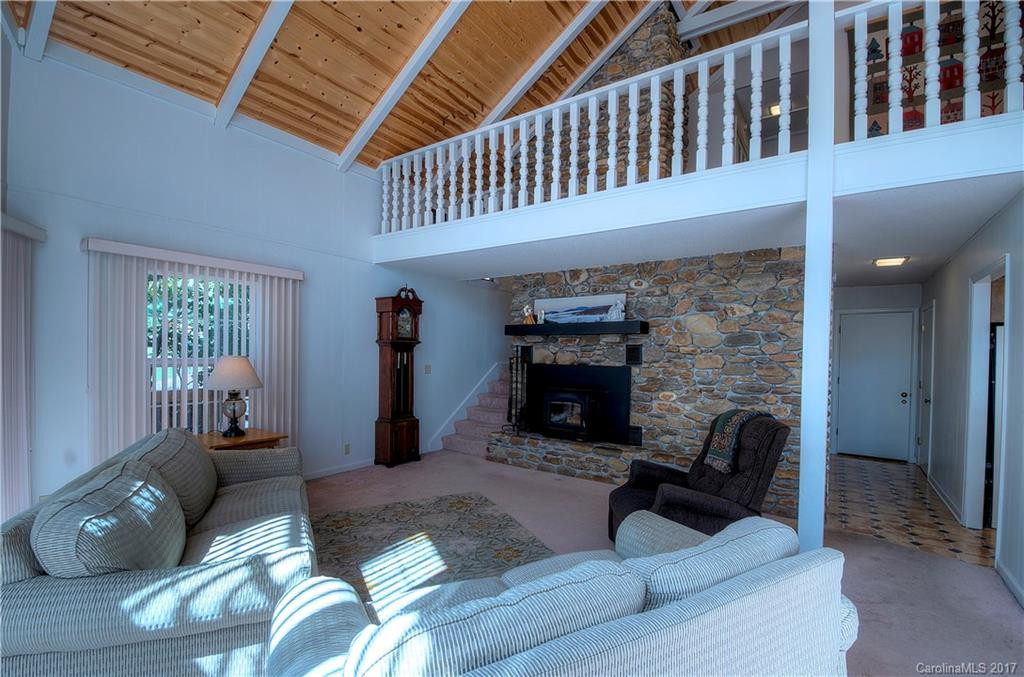 1198 Apple Lane - Photo 11