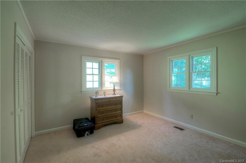 1198 Apple Lane - Photo 15