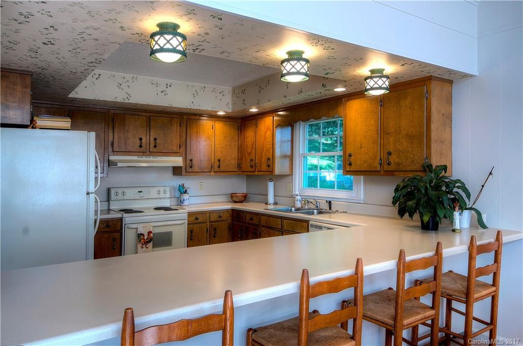 1198 Apple Lane - Photo 3