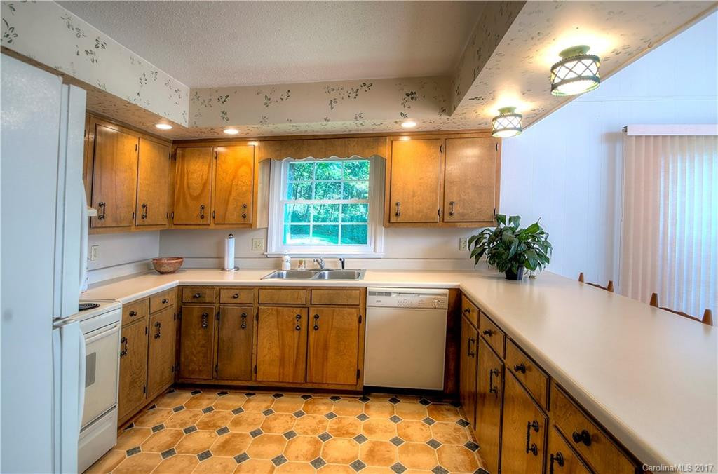 1198 Apple Lane - Photo 9