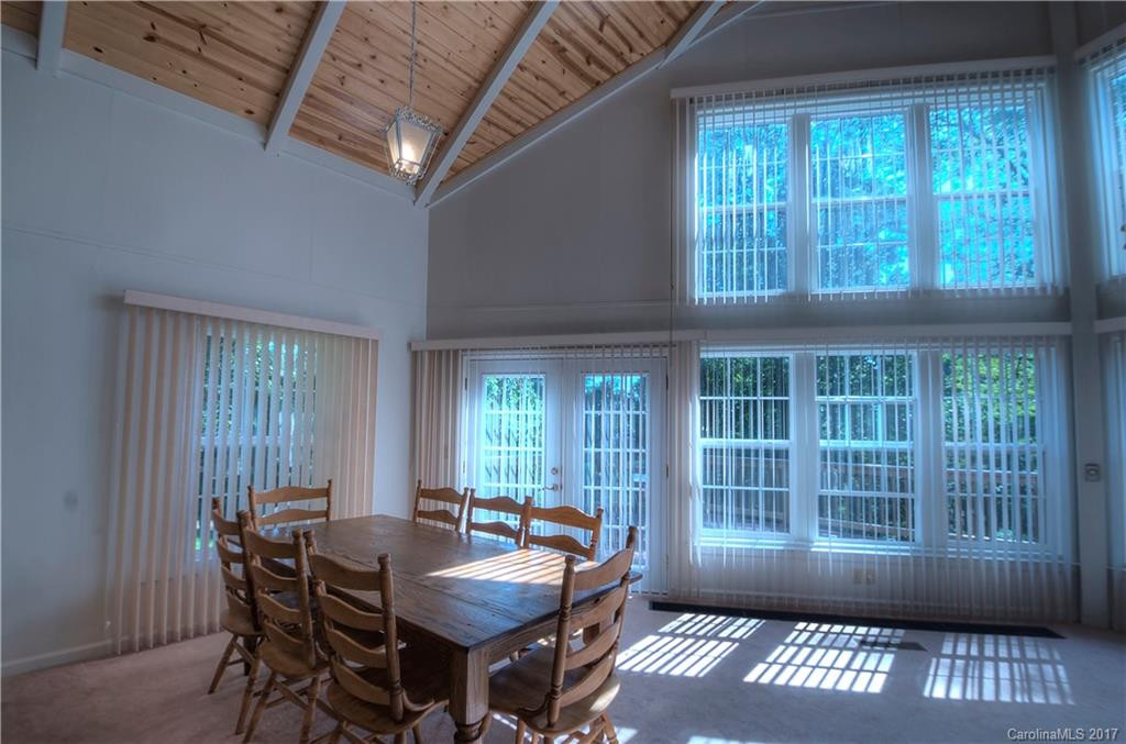 1198 Apple Lane - Photo 10