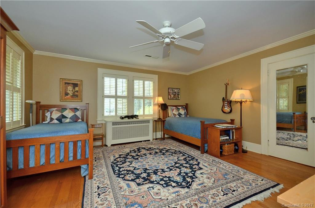 325 Midland Drive - Photo 12