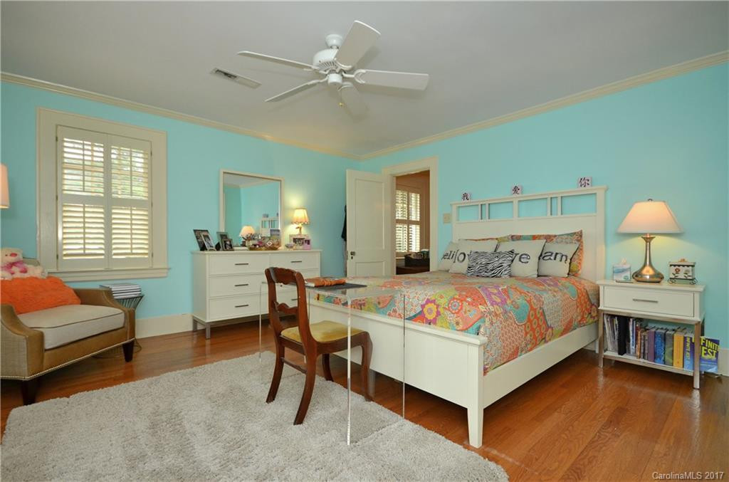 325 Midland Drive - Photo 13