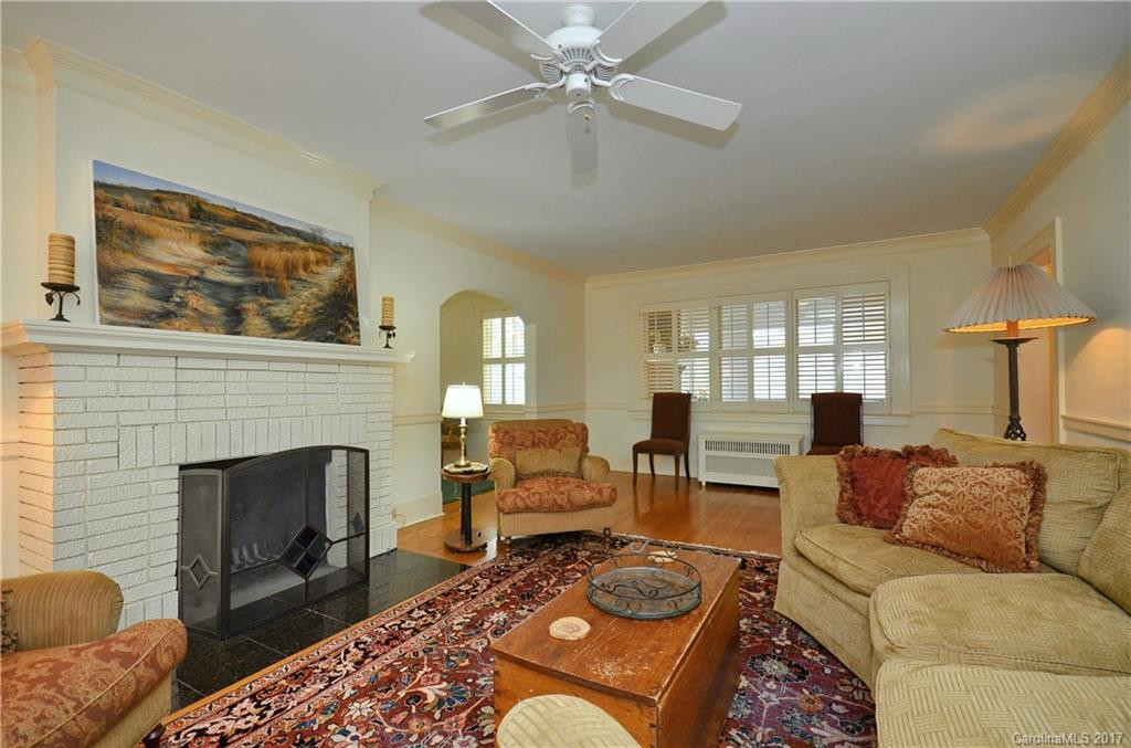 325 Midland Drive - Photo 3