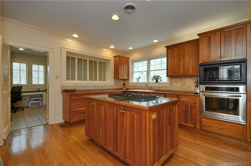 325 Midland Drive - Photo 8