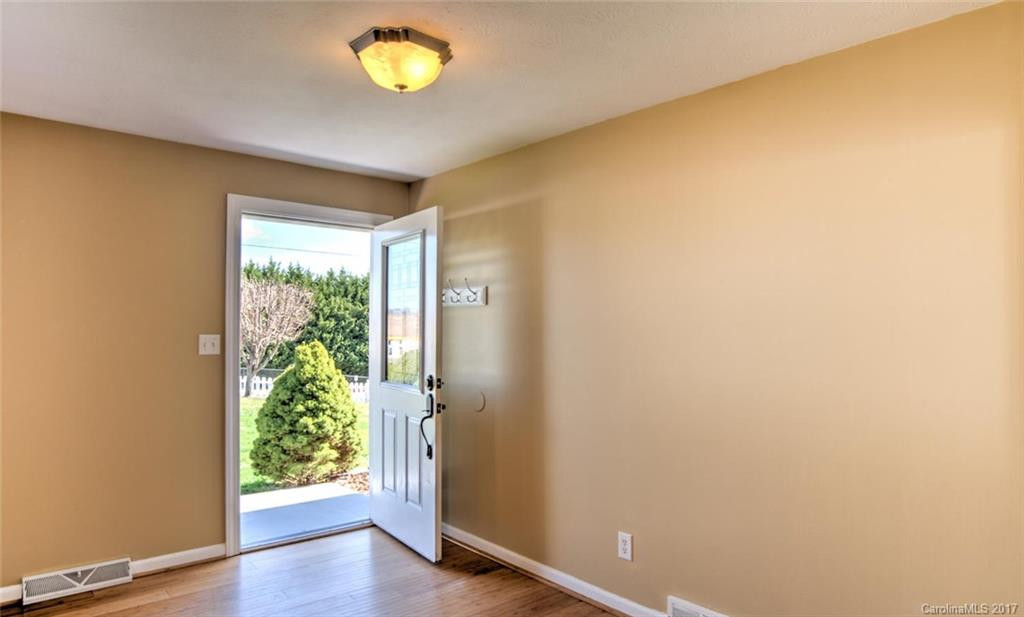 38 Gilbert Road - Photo 4