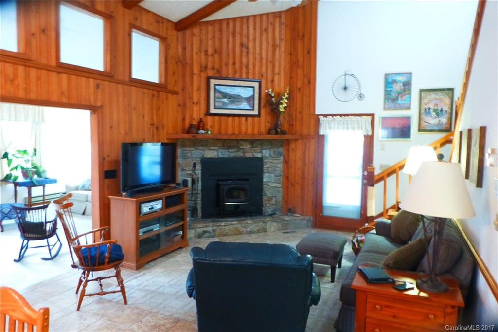 1496 Fern Trail - Photo 10