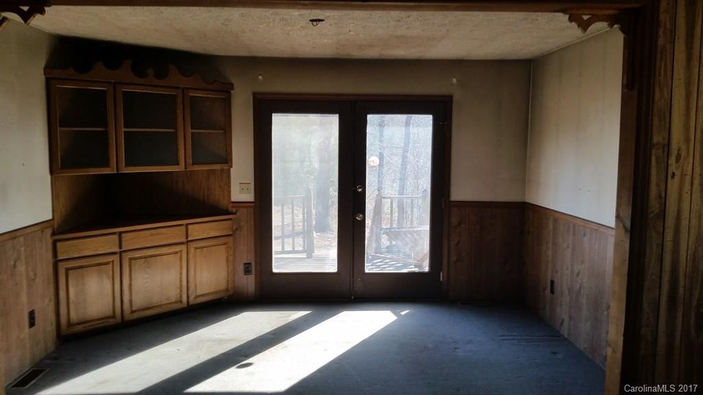 407 Searcy Road - Photo 5