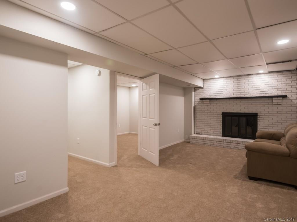 52 Fieldcrest Road - Photo 16