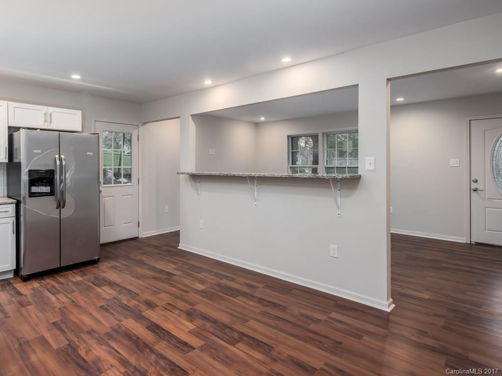 52 Fieldcrest Road - Photo 7