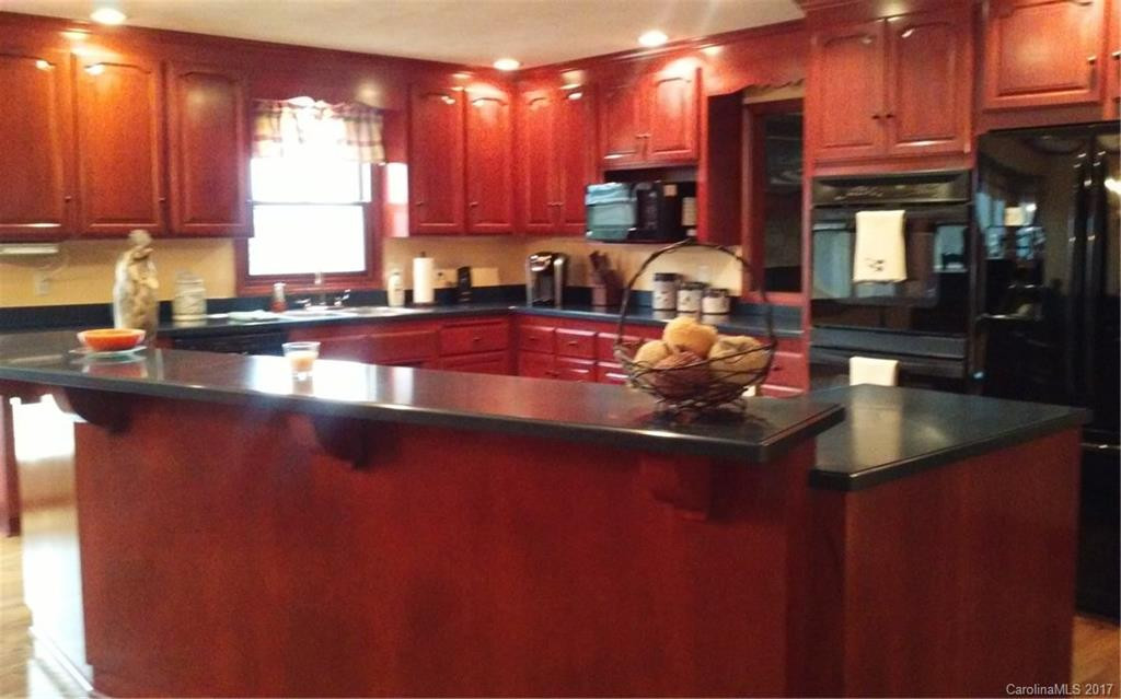 517 Cub Creek Road - Photo 8