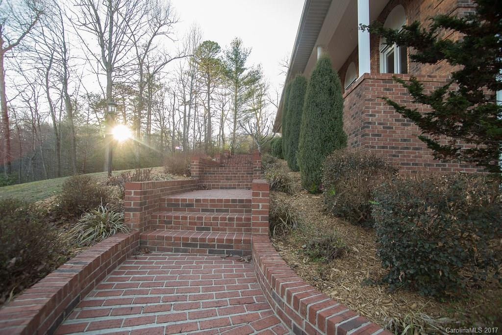 1105 Deep Woods Drive - Photo 16