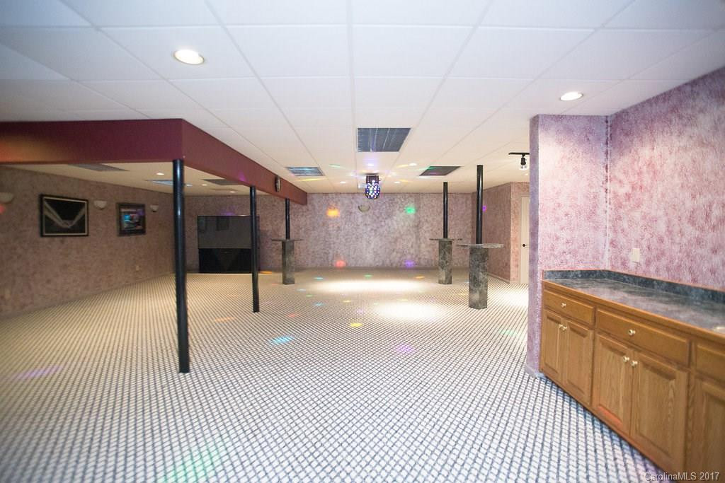 1105 Deep Woods Drive - Photo 7