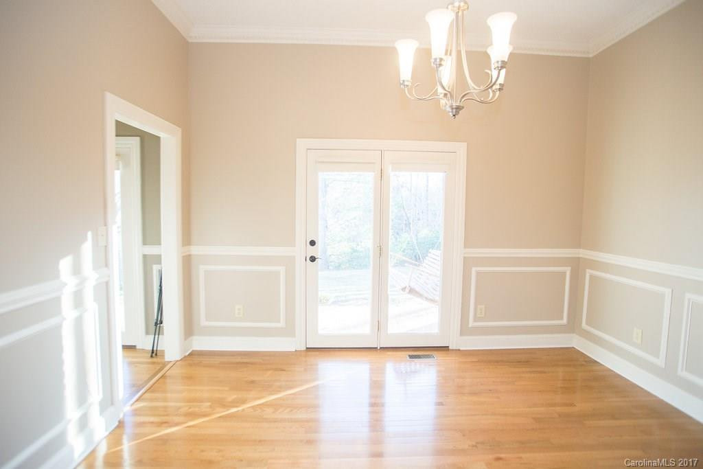 1105 Deep Woods Drive - Photo 8
