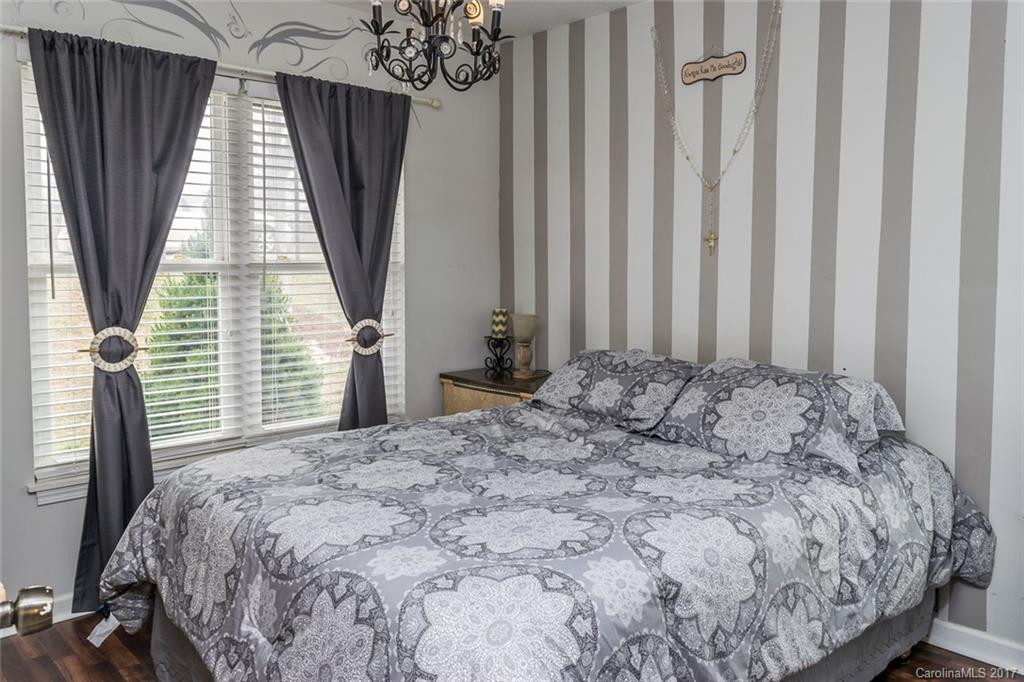 137 Grove Hills Drive #11R - Photo 11