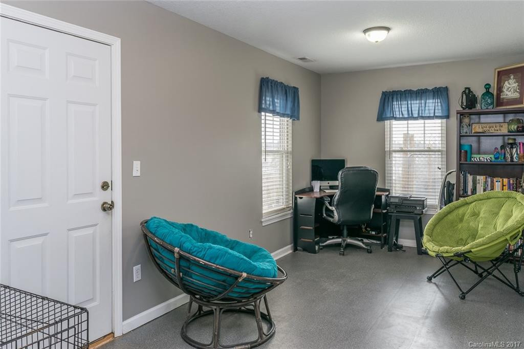 137 Grove Hills Drive #11R - Photo 13