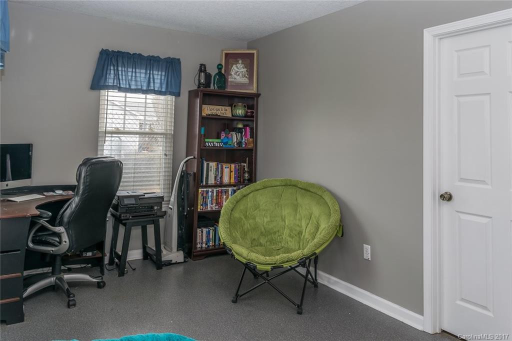 137 Grove Hills Drive #11R - Photo 14