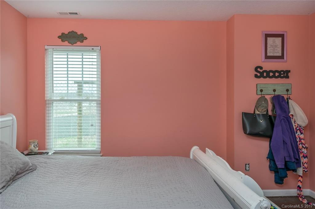 137 Grove Hills Drive #11R - Photo 16