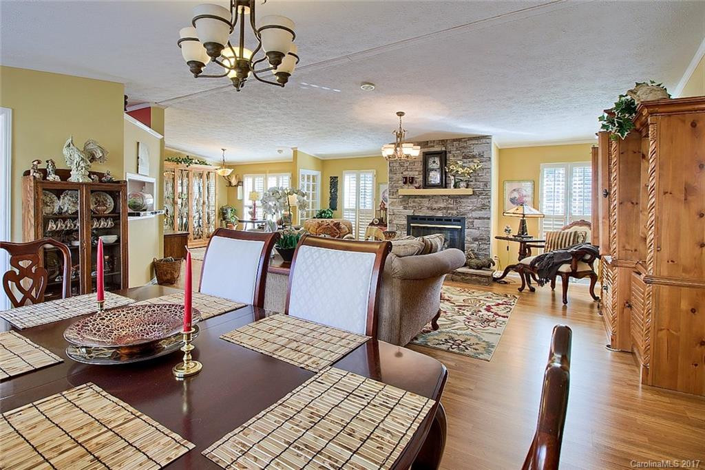913 Old Fairview Road - Photo 2