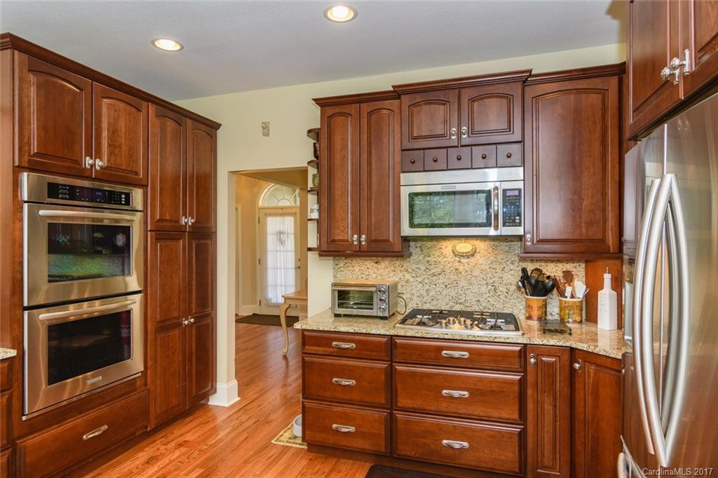 735 Settlers Trail - Photo 11