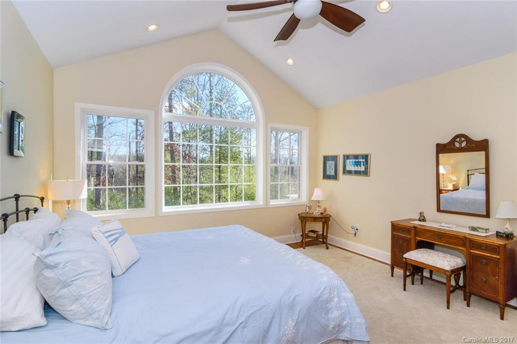 735 Settlers Trail - Photo 16