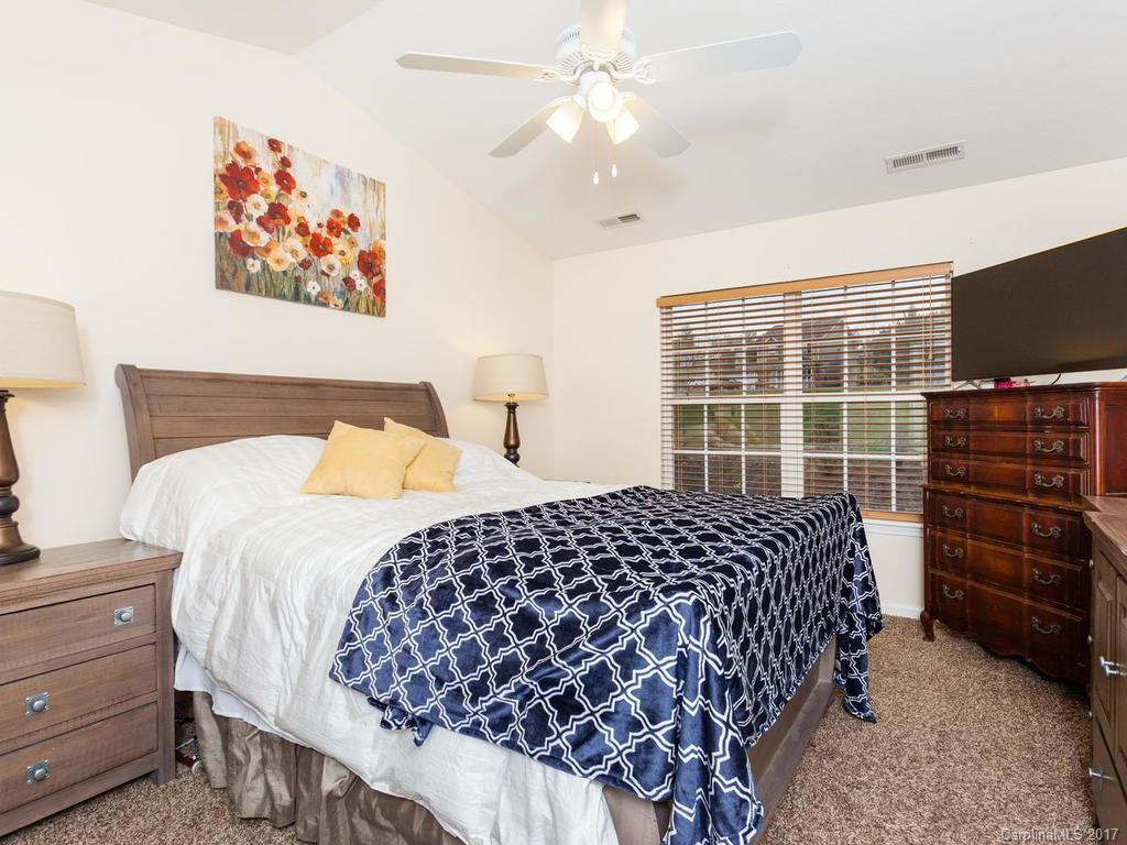 16 Worthington Lane #9 - Photo 12