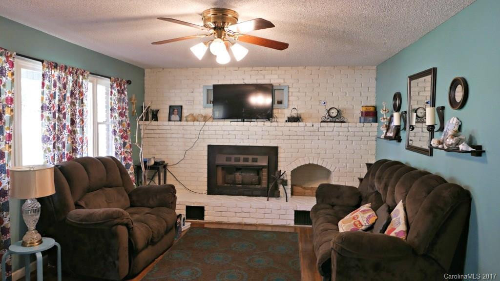 308 Deavor Road - Photo 2