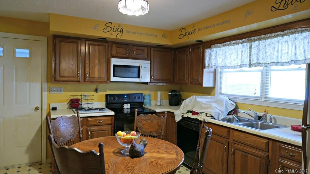 308 Deavor Road - Photo 3