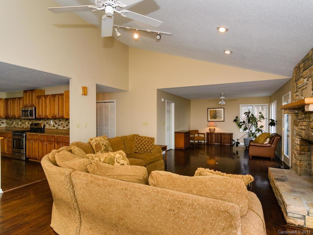 18 White Oak Forest Road - Photo 4