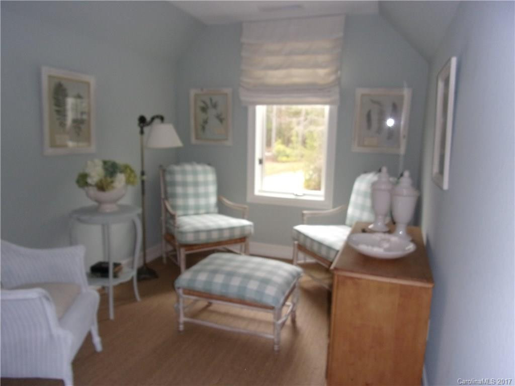 31 Ridgetop Circle #102 - Photo 17