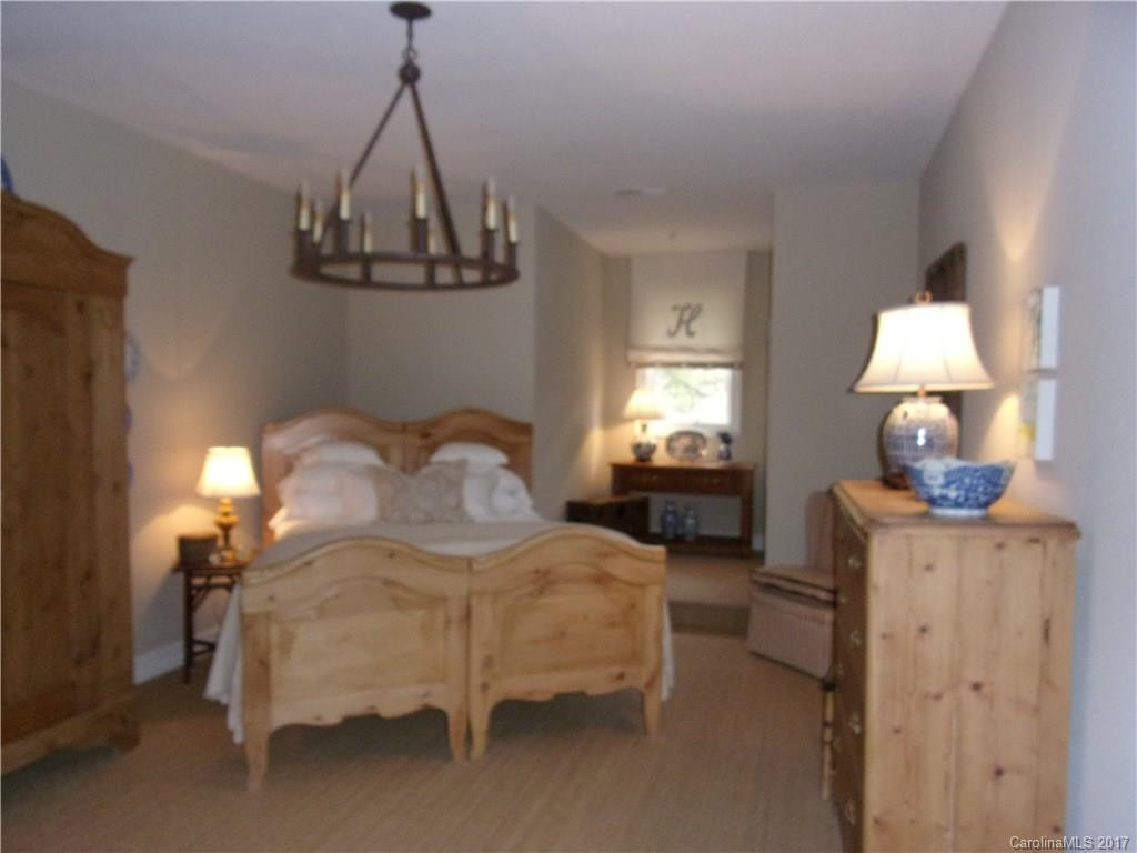 31 Ridgetop Circle #102 - Photo 18