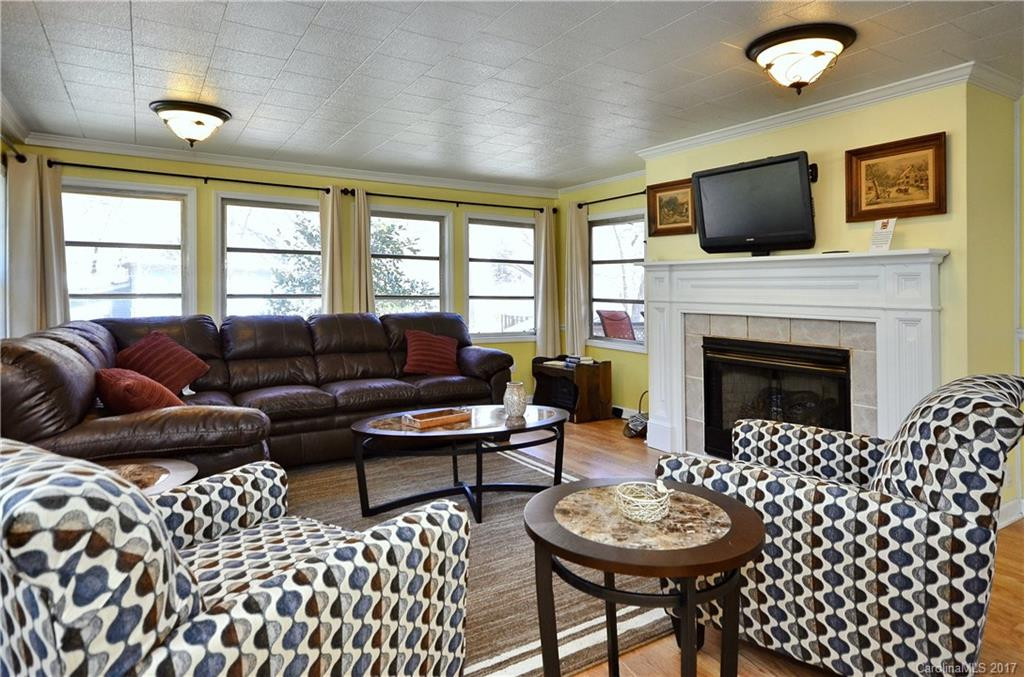 134 Southside Drive - Photo 3