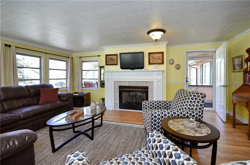 134 Southside Drive - Photo 4
