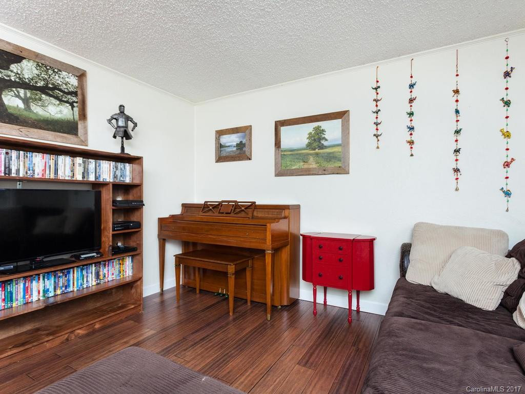 103 Price Street - Photo 6