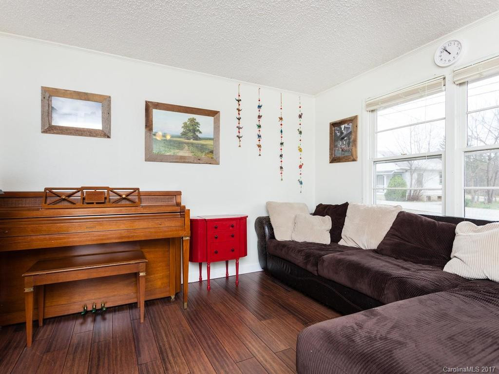 103 Price Street - Photo 7
