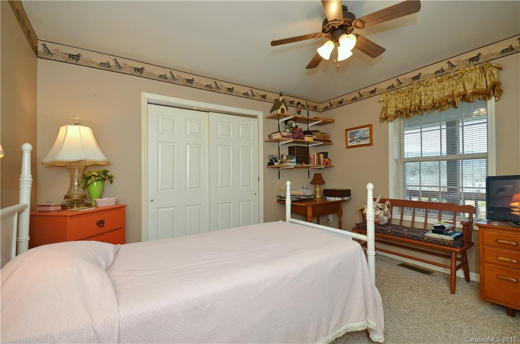 228 Sequoyah Drive - Photo 12