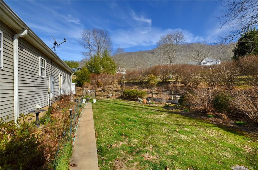 228 Sequoyah Drive - Photo 17