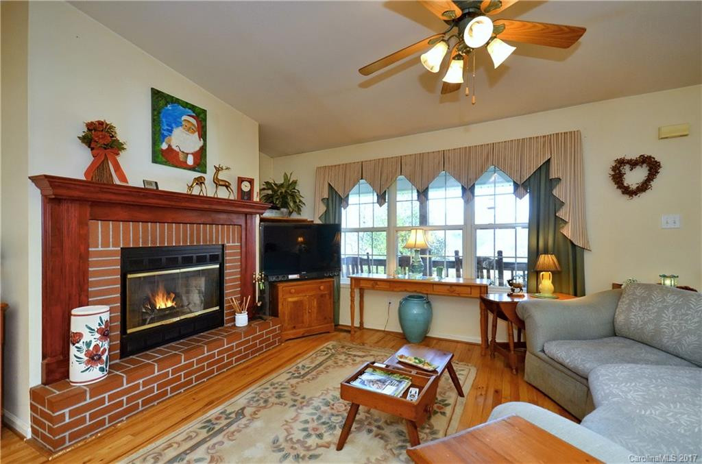 228 Sequoyah Drive - Photo 5