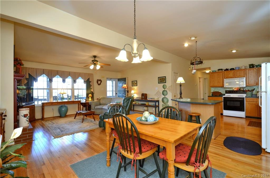 228 Sequoyah Drive - Photo 8